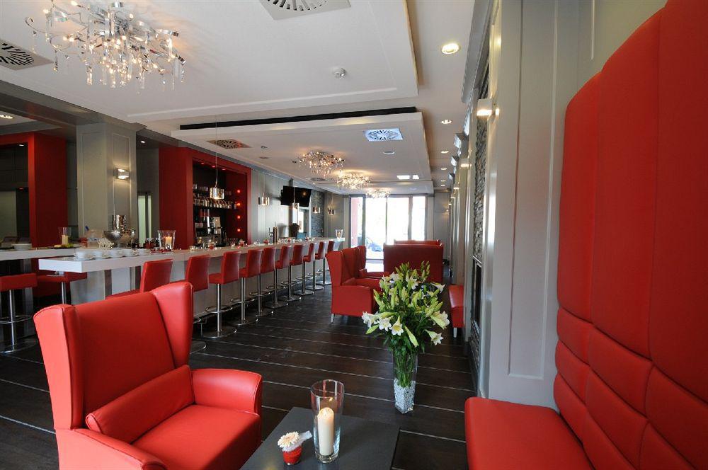 Dormero Schlosshotel Reichenschwand Екстериор снимка